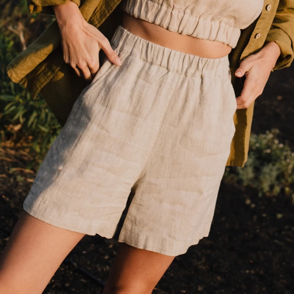 notPerfectLinen MAIN casual linen shorts in espresso